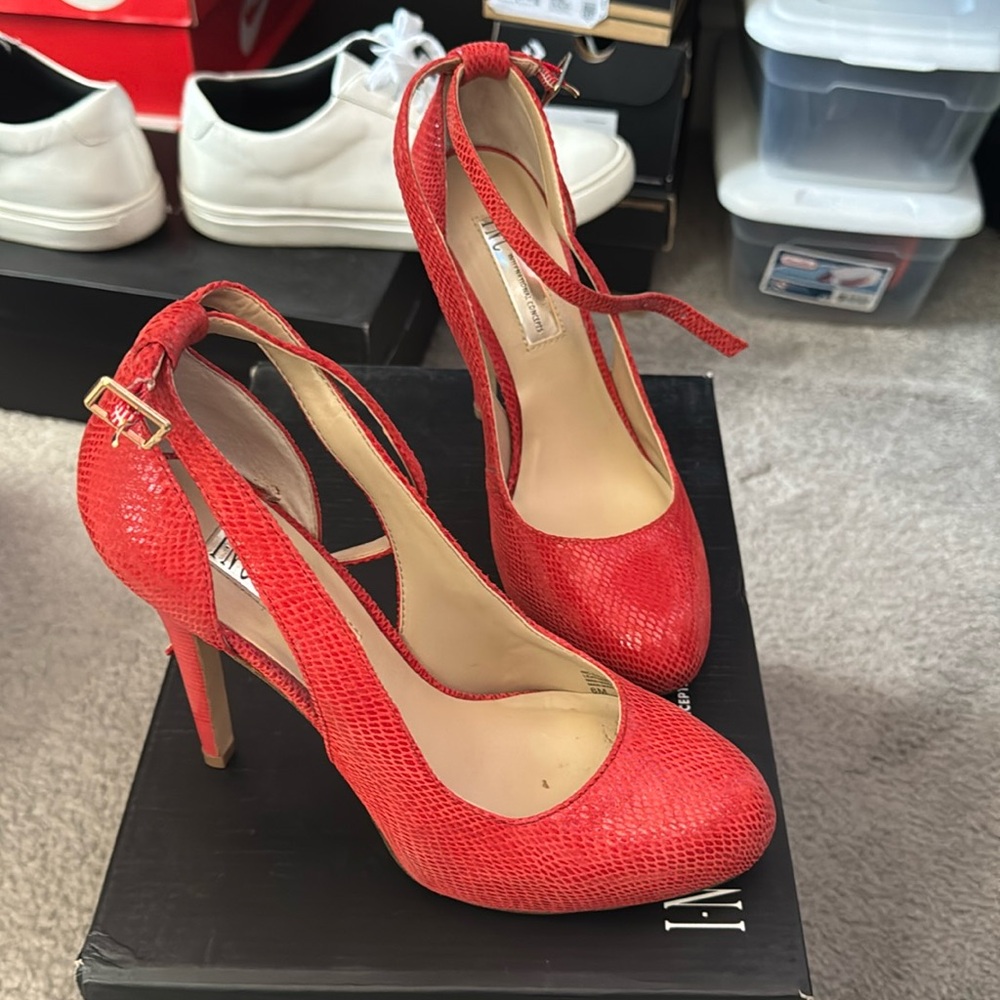 INC heels